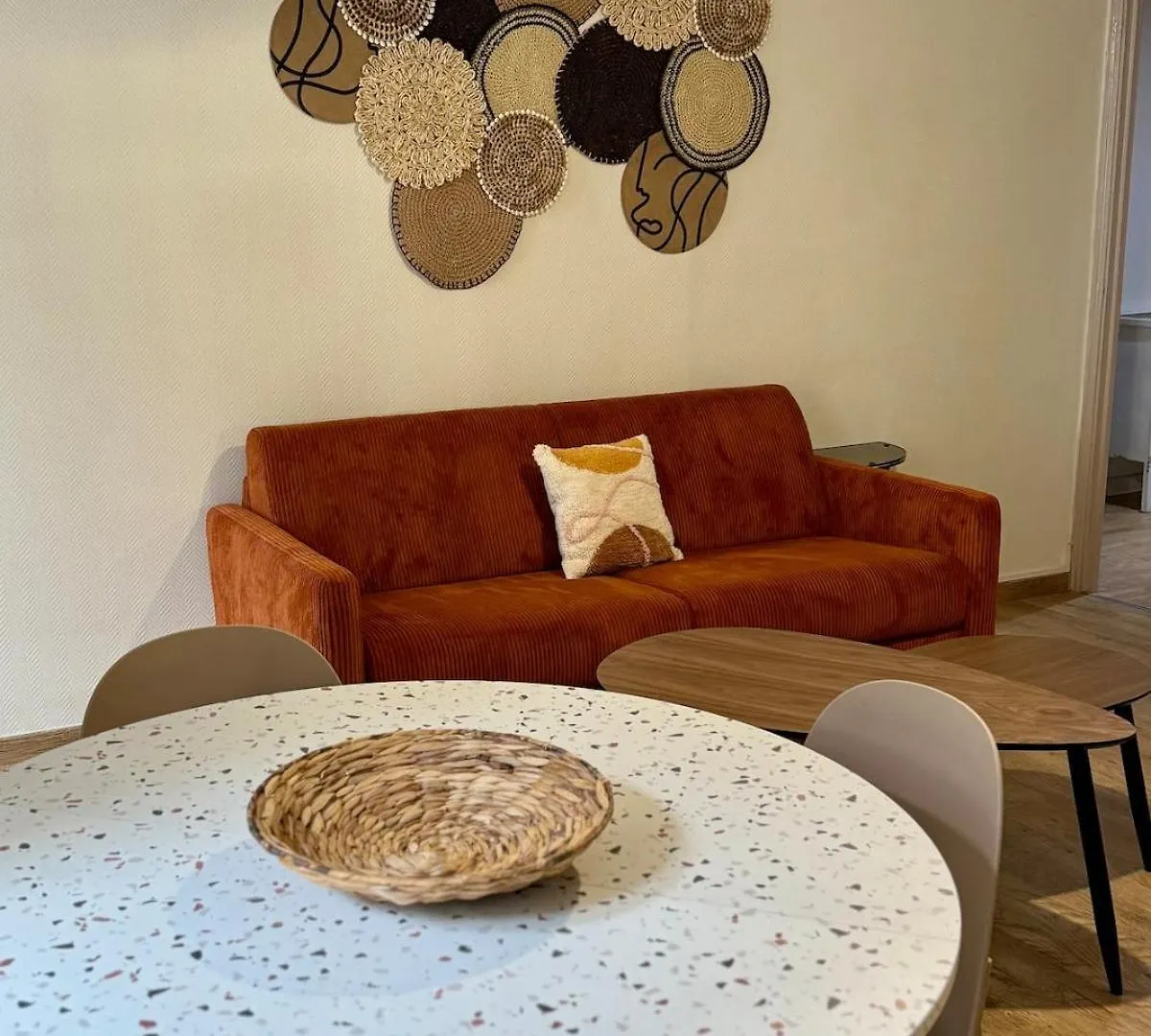 Le Cocon Colore - Appartement Centre Ville 루르드 아파트