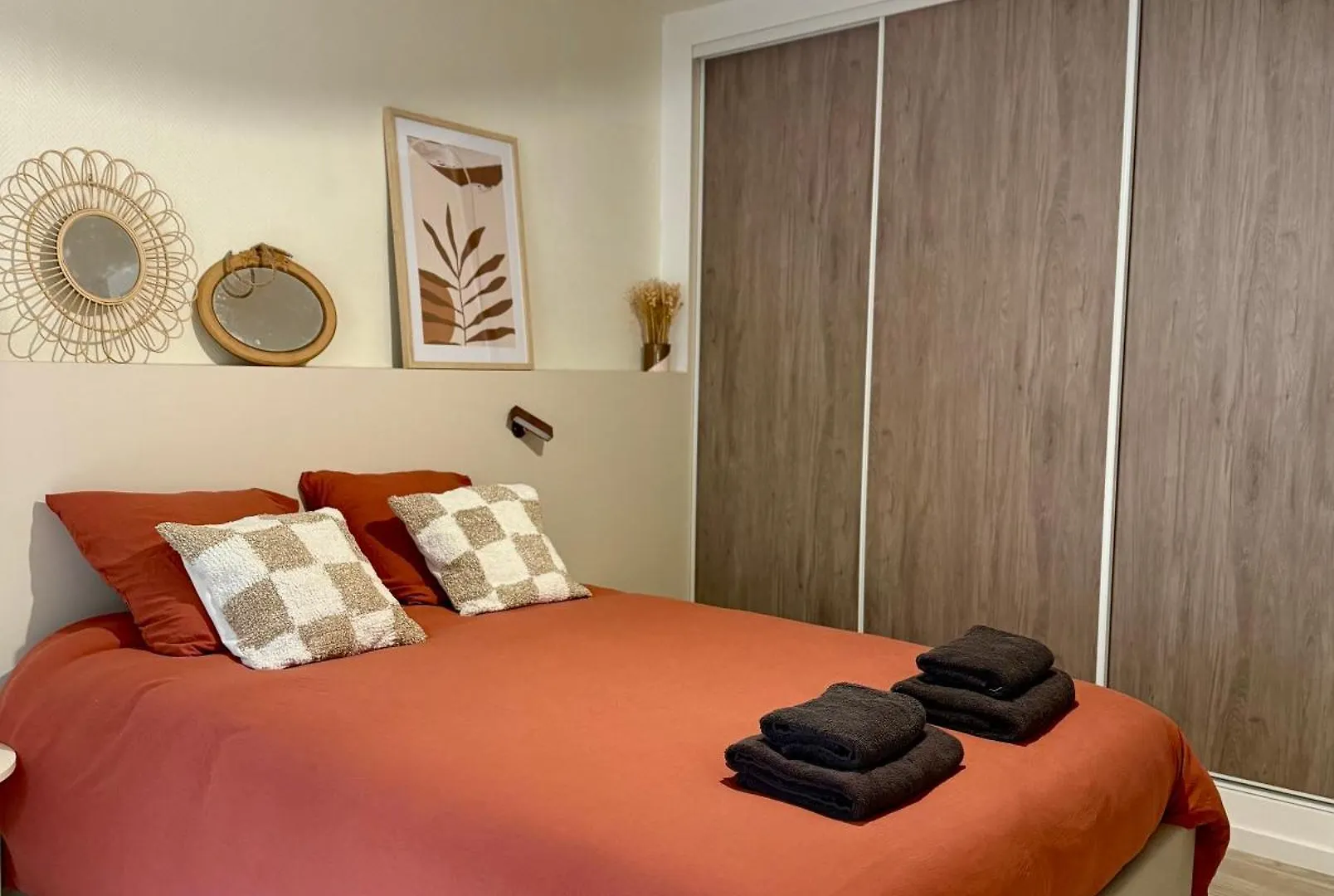 아파트 Le Cocon Colore - Appartement Centre Ville 루르드